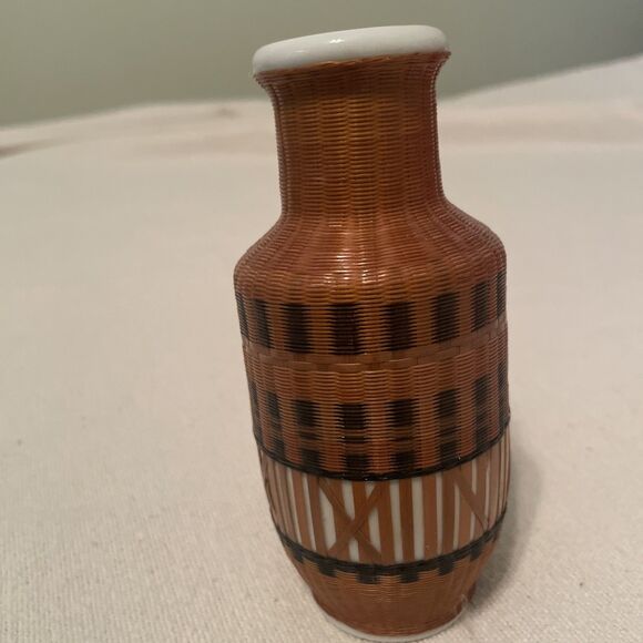 VTG PRC 1950 Vase Chinese Woven 2 Tone Bamboo Wrap Encased White Porcelain - Picture 1 of 4